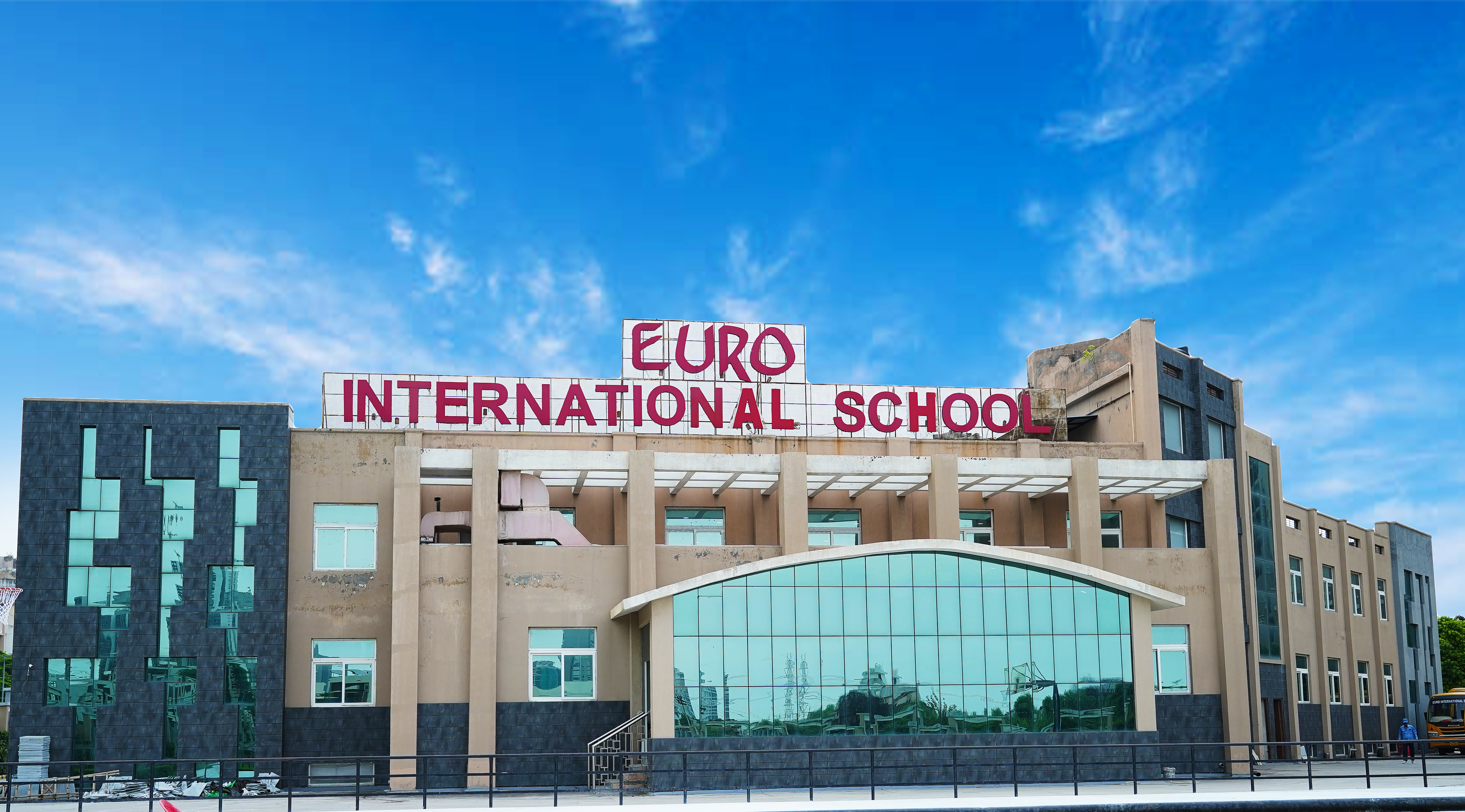 Euro 109 Building